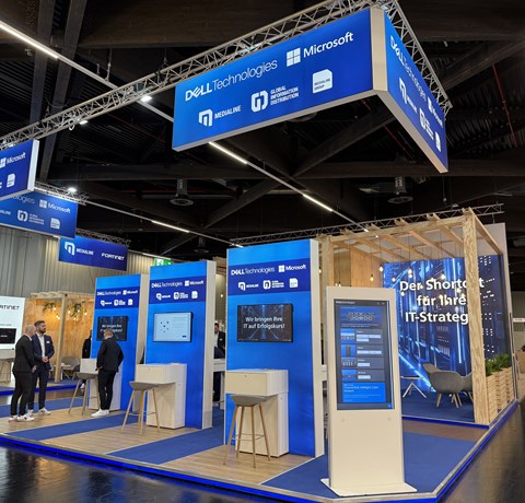 20251007_060543176_iOS (1)